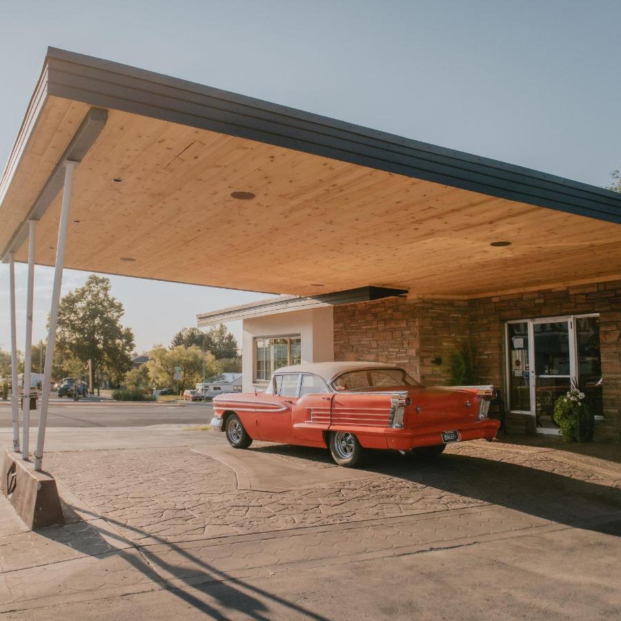 Sapphire Motel Midtown Bozeman Bagian luar foto