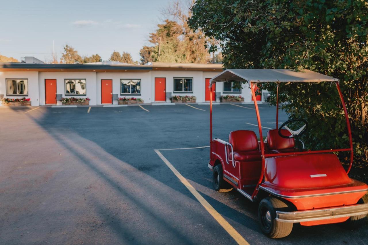 Sapphire Motel Midtown Bozeman Bagian luar foto