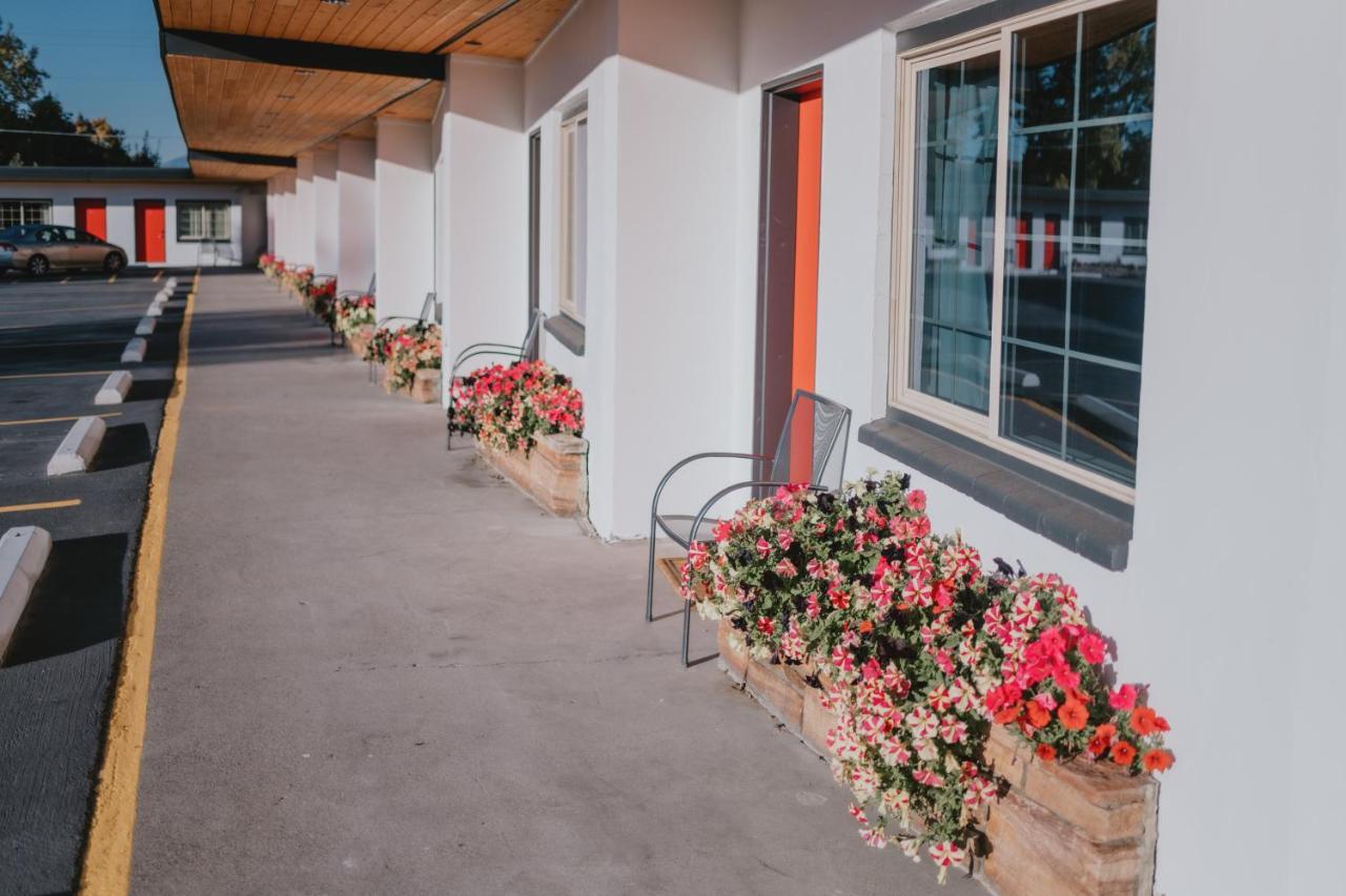 Sapphire Motel Midtown Bozeman Bagian luar foto
