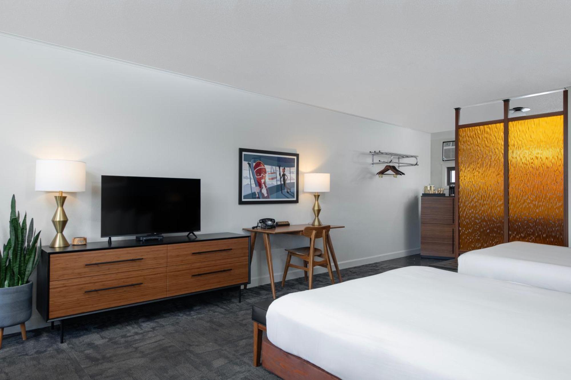 Sapphire Motel Midtown Bozeman Bagian luar foto