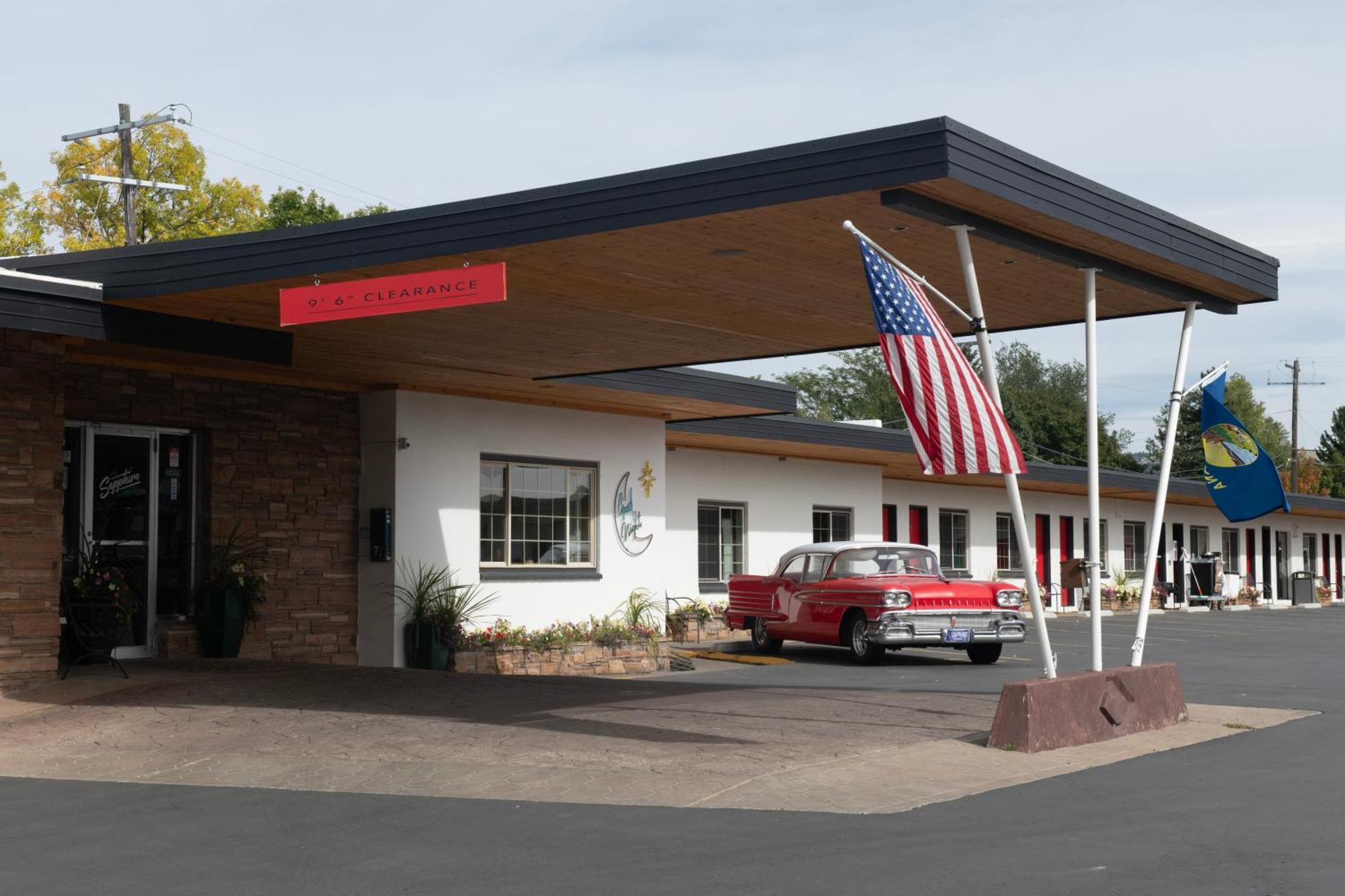 Sapphire Motel Midtown Bozeman Bagian luar foto